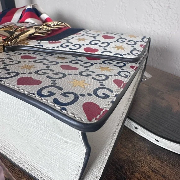 Authentic Limited Edition Gucci White and Red Heart Sylvie
